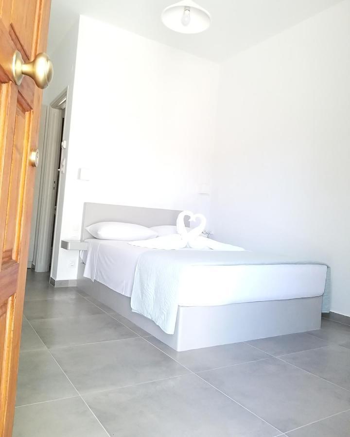 Mavrikou Helen Apartments Skyros Zewnętrze zdjęcie