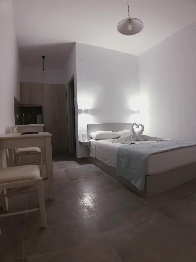 Mavrikou Helen Apartments Skyros Zewnętrze zdjęcie