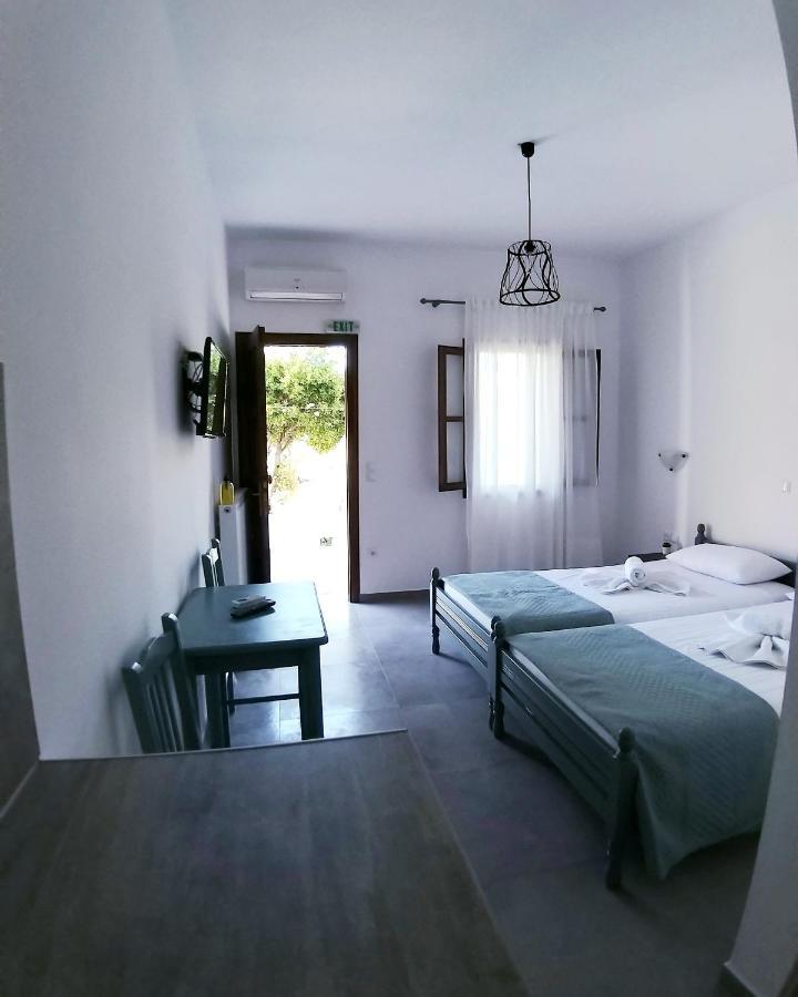 Mavrikou Helen Apartments Skyros Zewnętrze zdjęcie