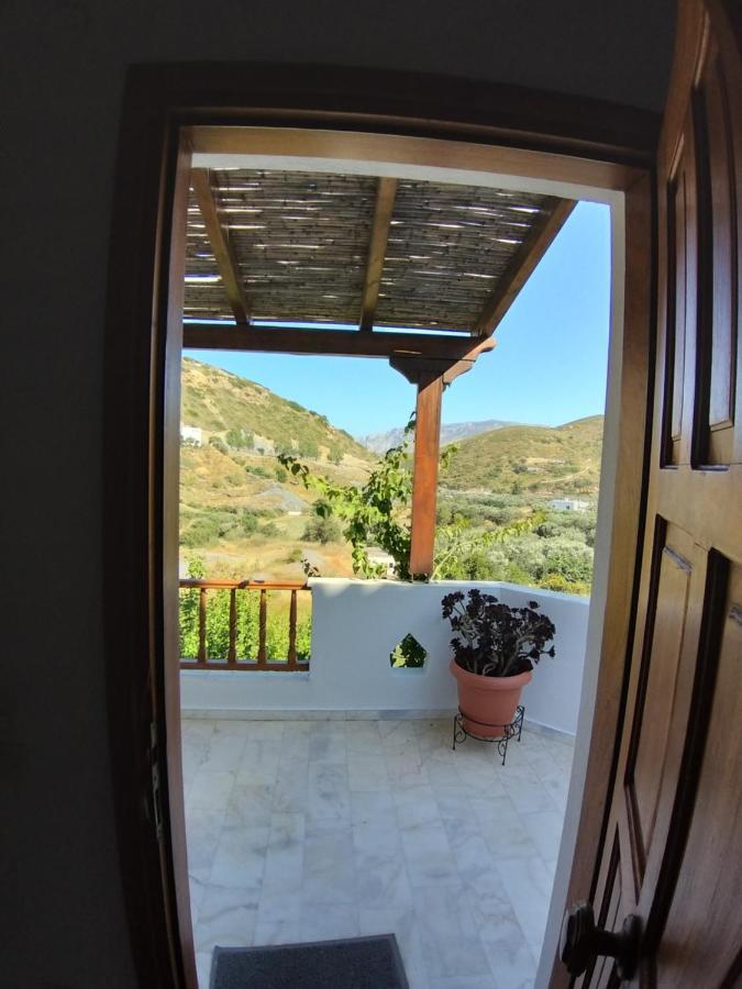 Mavrikou Helen Apartments Skyros Zewnętrze zdjęcie