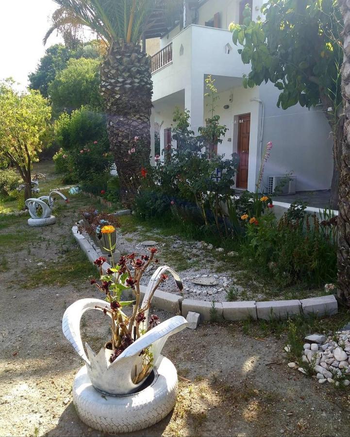 Mavrikou Helen Apartments Skyros Zewnętrze zdjęcie