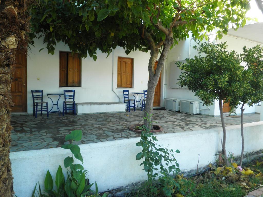 Mavrikou Helen Apartments Skyros Pokój zdjęcie